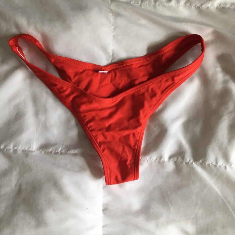 Bikini bottoms